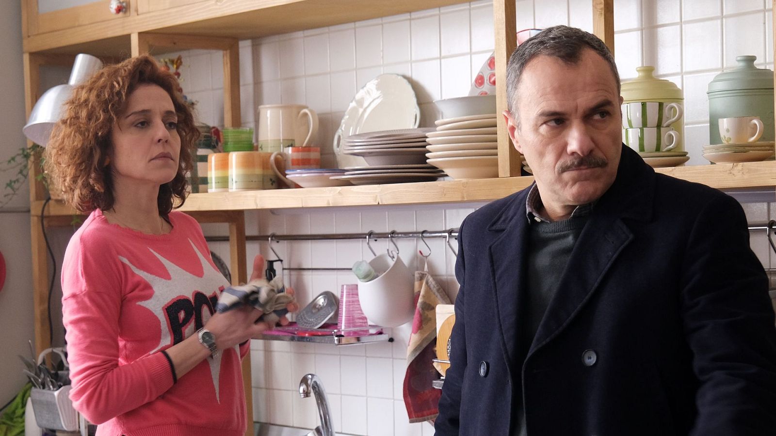 Imma Tataranni - T3 - Episodio 3: Líbranos del mal (Primera parte) | Ver