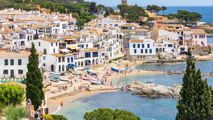 Telediario 1 - Uno de cada diez españoles planean pedir un préstamo para costearse las vacaciones de verano