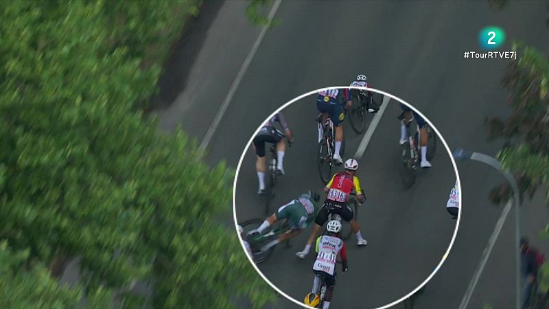 Philipsen abandona el Tour por una caída en el sprint intermedio | Ver