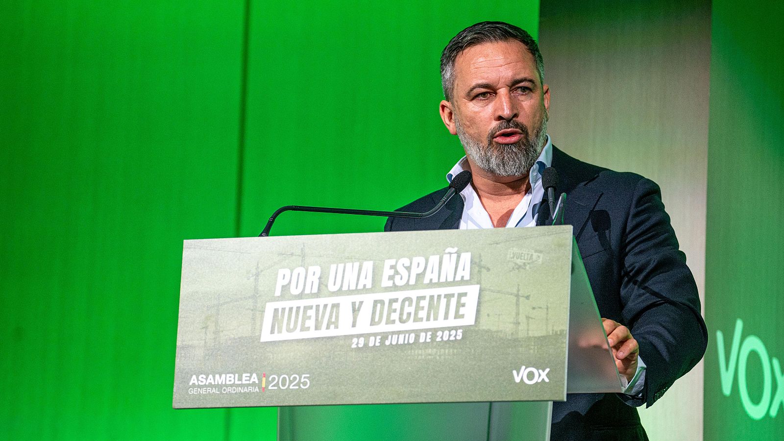 Vox propone expulsiones masivas, pero no encuentra apoyos - Telediario 2 | Ver