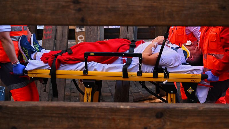 Siete heridos, dos de ellos con contusión craneal, en el cuarto encierro de San Fermín 2025 | Ver