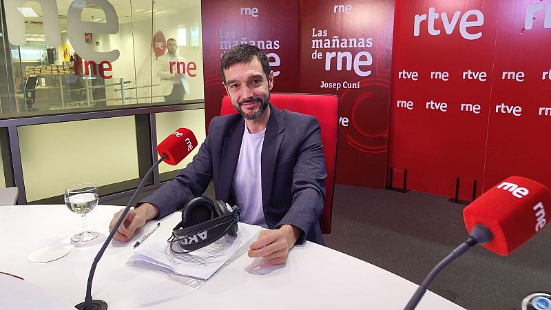Bustinduy: "La permanencia de este Gobierno pasa por un giro social y a la izquierda" - Las mañanas de RNE - Josep Cuní | Ver