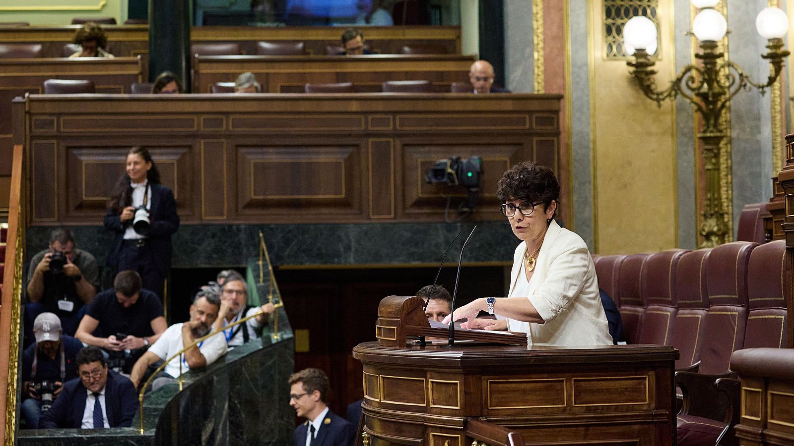 Feijóo carga contra el PNV y estos responden: "¿Piensa llegar a la Moncloa atacando?" - La hora de La 1 | Ver