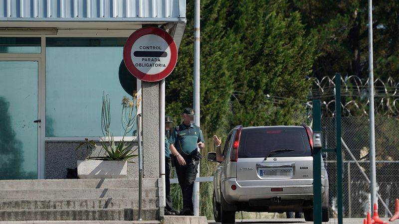 El juzgado decreta la entrada en prisión de 'las seis de la Suiza' - Telediario 1 | Ver