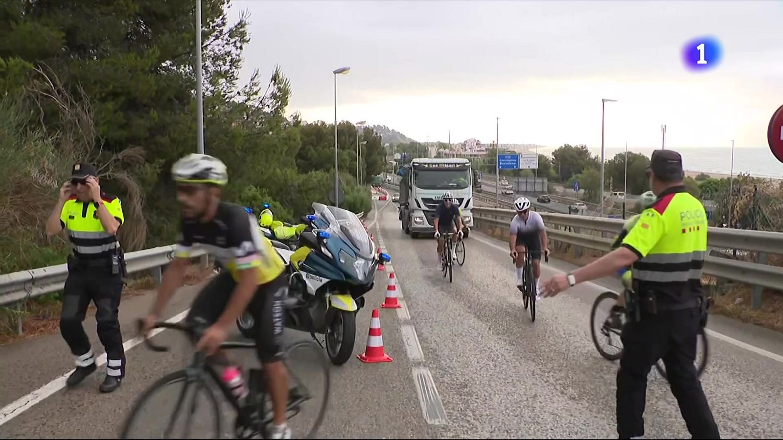 Trànsit alerta ciclistes i usuaris de patinet per riscos