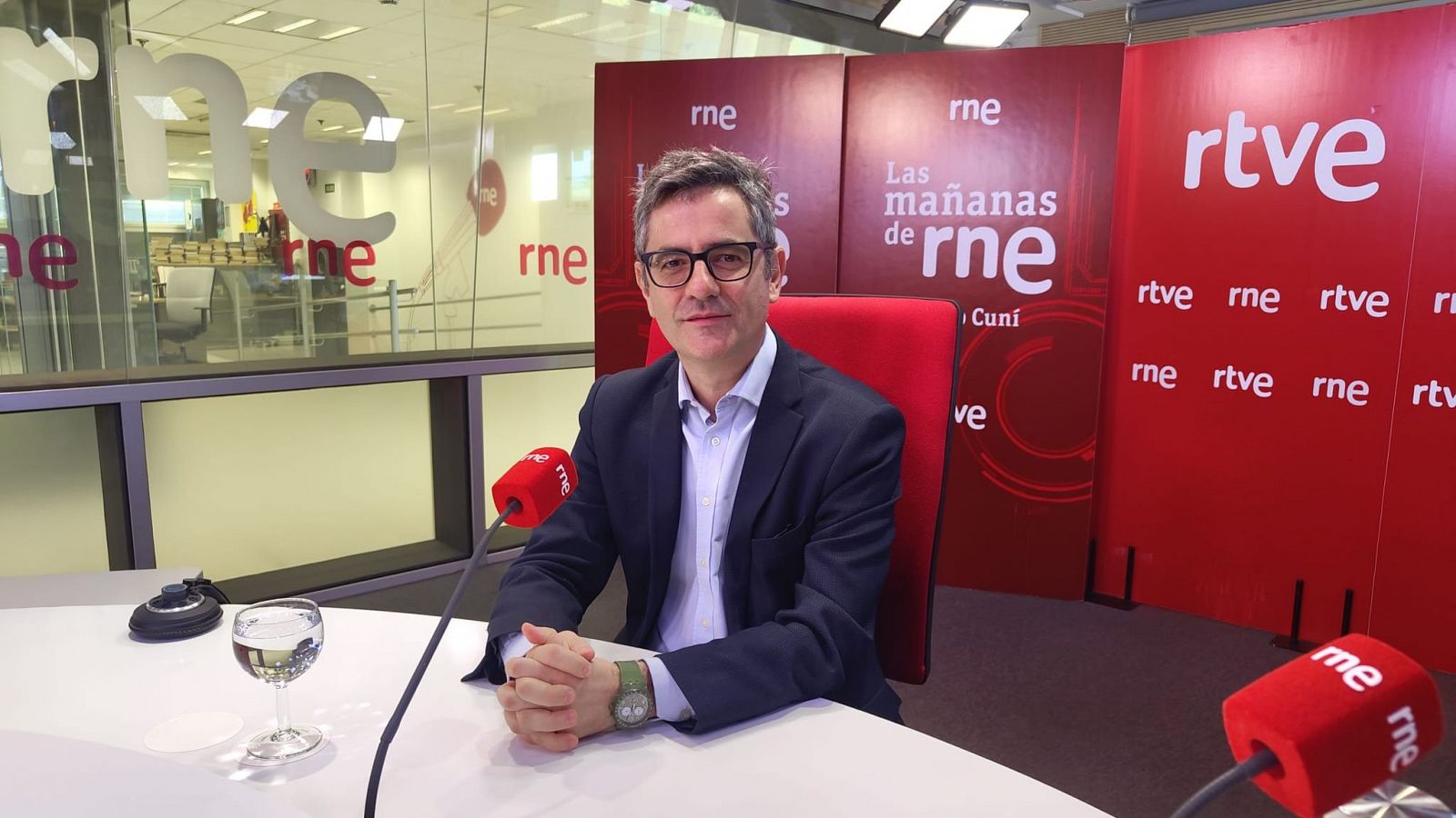 Félix Bolaños, ministro: "El PP no tiene proyecto político en España y eso les lleva a una persecución despiadada al presidente del Gobierno y su familia" - Escuchar ahora
