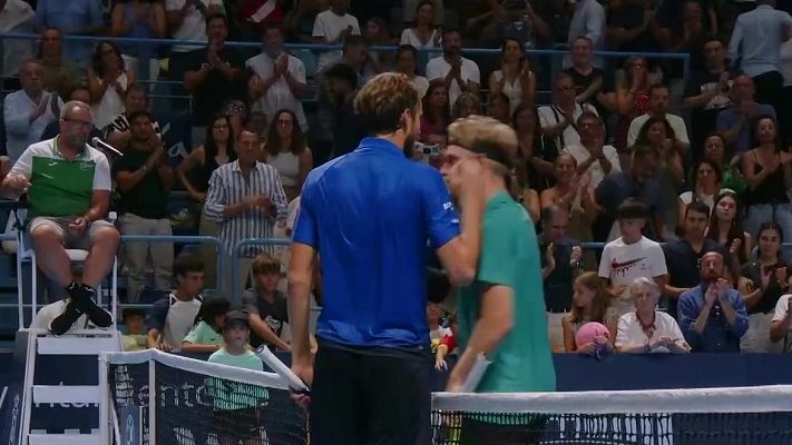 Medvedev gana ante Davidovich un apasionante partido de la Copa del Rey de tenis