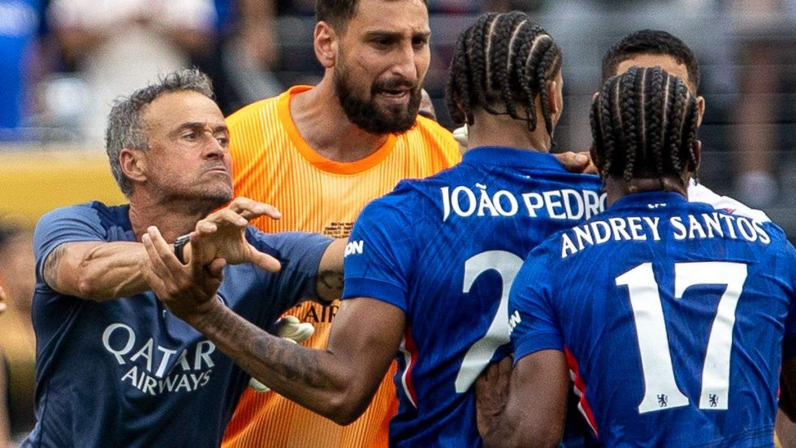 Luis Enrique, tras el manotazo a Joao Pedro - Telediario Matinal | Ver