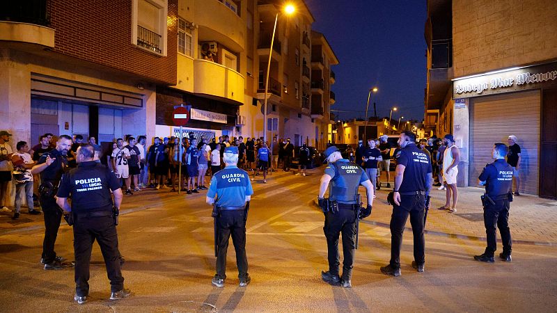 El alcalde de Torre Pacheco habla de una tercera noche "tensa" y pide la colectivo marroquí que "se quede en casa" | Ver
