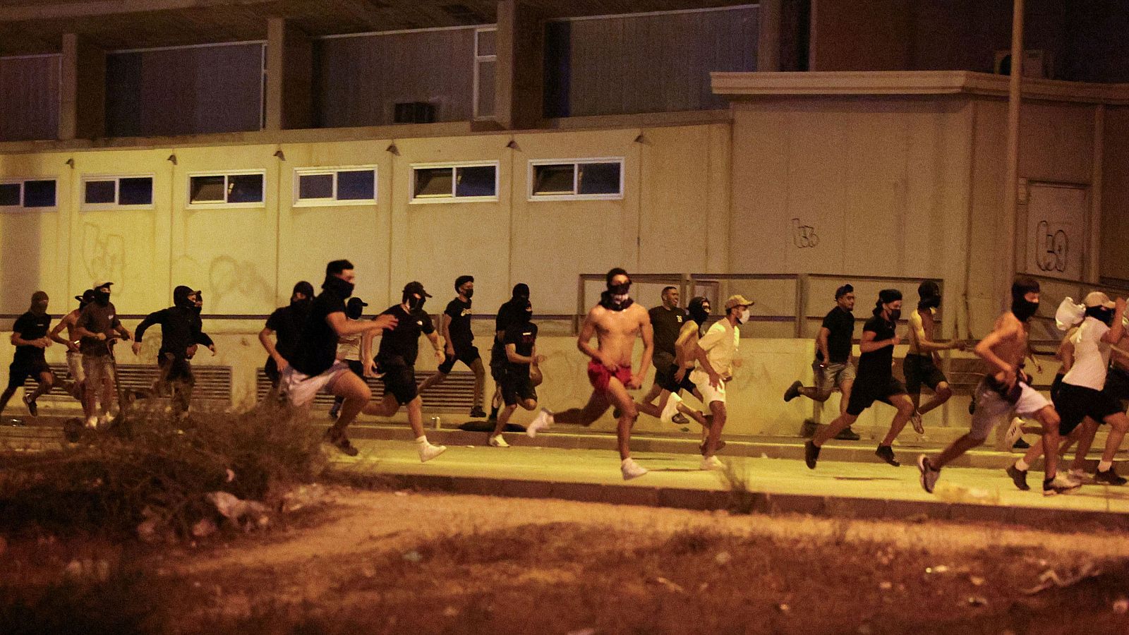 Familias de San Antonio en Torre Pacheco, con "mucho miedo" por los disturbios - Especiales informativos | Ver