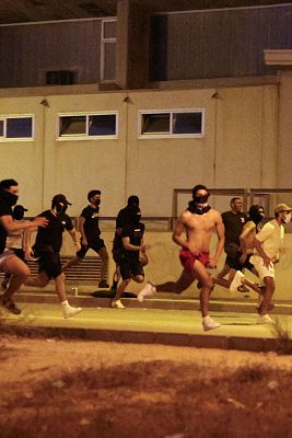 Especiales informativos - Las familias del barrio de San Antonio, en Torre Pacheco, con "mucho miedo" por los disturbios