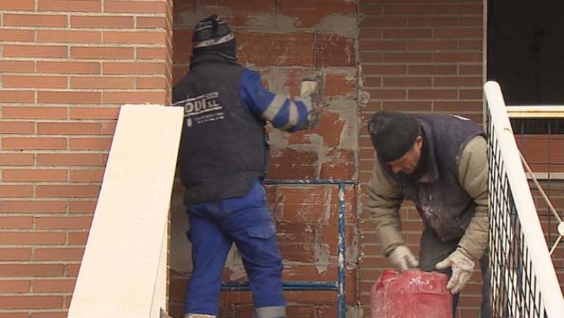 En Parla intentan impedir la entrada de los okupas en las casas vacías tapiando las puertas