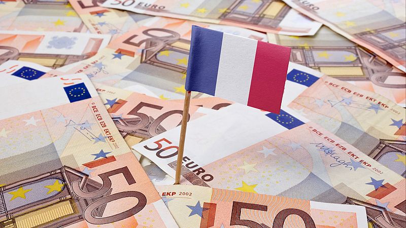 El Gobierno francés aprueba recortes masivos en gasto social | Ver