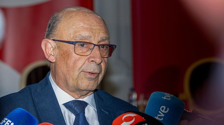 Telediario 2 - Un juez imputa a Cristóbal Montoro por beneficiar ilegalmente a empresas gasistas cuando era ministro de Hacienda