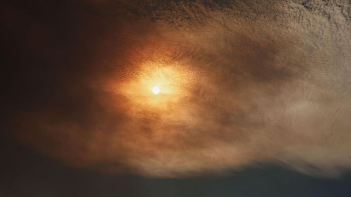 La tarde en 24h - Un incendio en Méntrida, Toledo, obliga a evacuar parte de una urbanización cercana