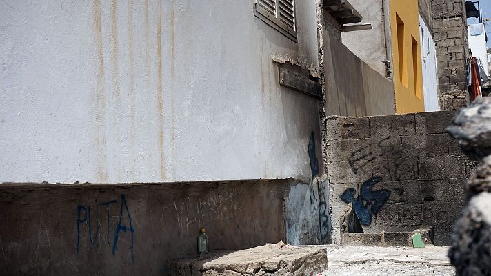 Telediario 2 - El Juzgado de violencia de género cede el caso de la joven quemada de Canarias