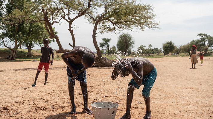 Telediario 2 - El campo de Metche, en Chad, destino de muchos niños que huyen de la guerra de Sudán