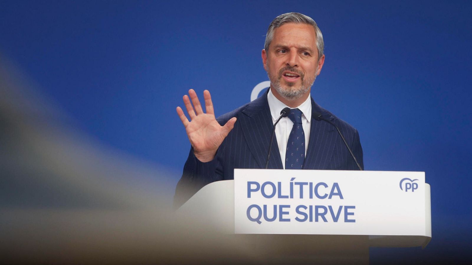 El PP defiende que Feijóo no ha tenido "ningún imputado" en sus equipos - La hora de La 1 | Ver