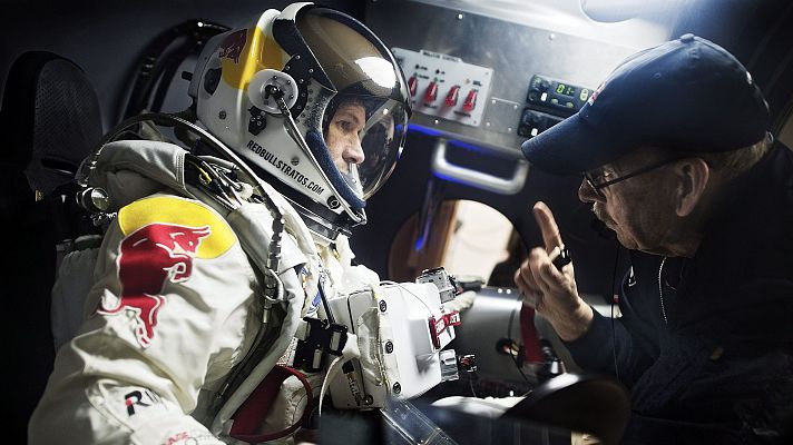 Diario 24 - Muere en un accidente de parapente Felix Baumgartner, el hombre que saltó desde la estratosfera