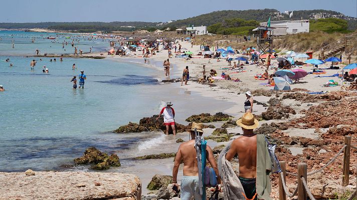 Telediario 1 - Megalópolis de verano: los municipios españoles que multiplican su población en julio y agosto