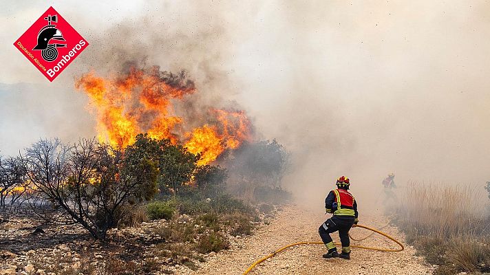  - Juan Carlos Valderrama, conseller de Emergencias: "Preocupa la situación climatológica en el incendio de Ibi"