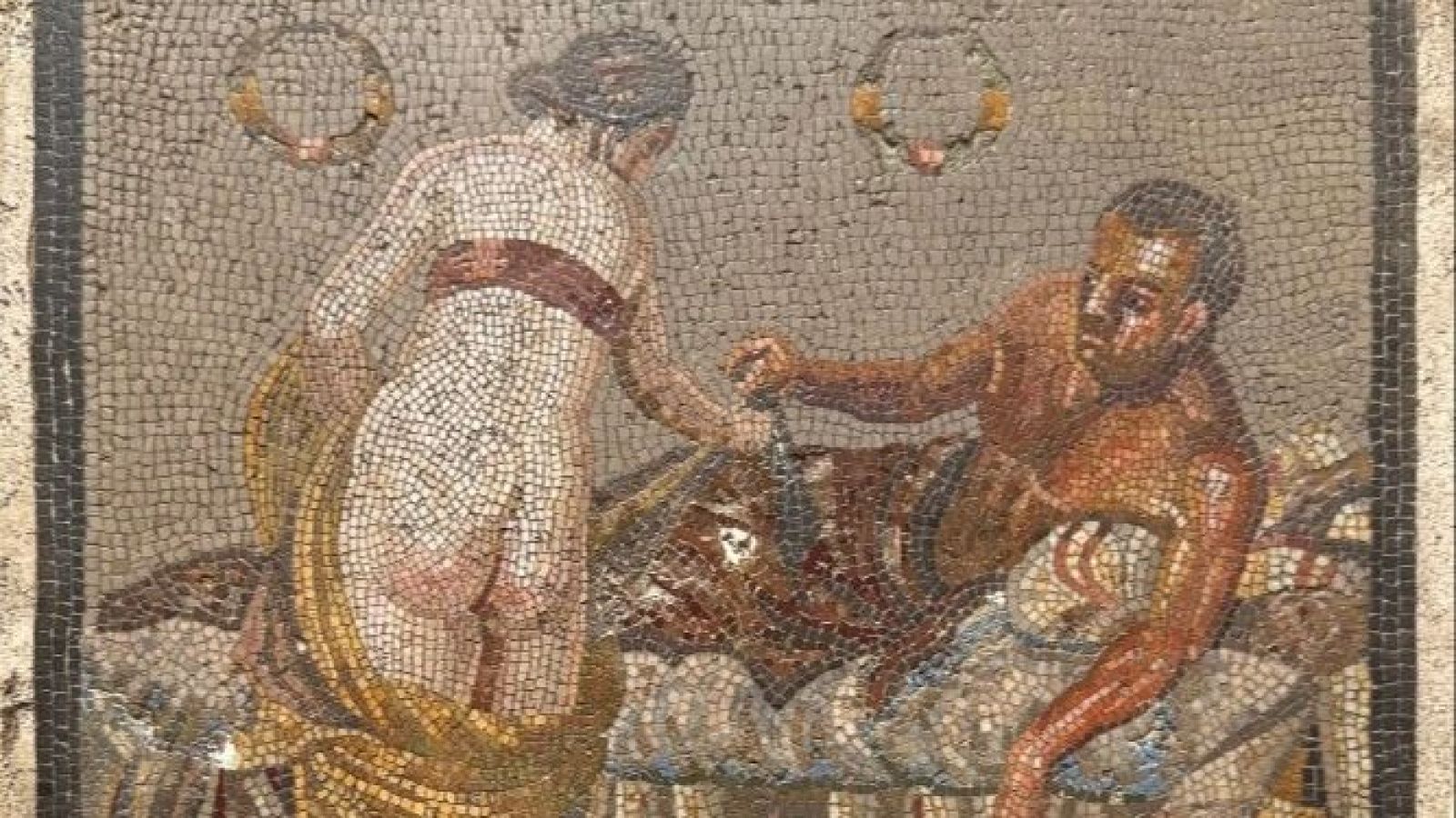Pompeya recupera un mosaico erótico robado por los nazis - Telediario 1 | Ver