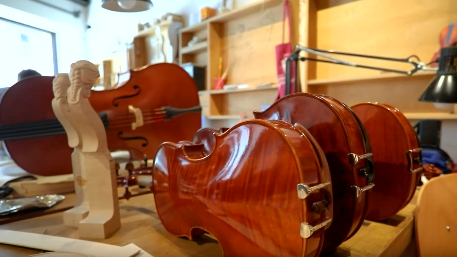 Alejandro Roemmers convierte un Stradivarius en el alma de su novela | Ver