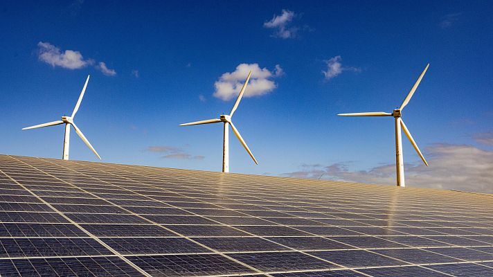 Telediario 1 - Último pleno del curso político: la votación del decreto 'antiapagones' queda en manos del PP tras el rechazo de Podemos