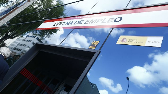 Telediario 1 - Más de 22 millones de trabajadores ocupados por primera vez en España