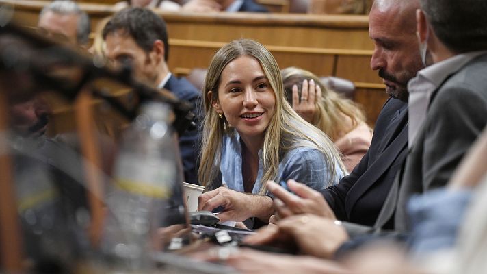 Telediario 1 - El PP agradece a Núñez su "valentía" al dimitir mientras en el PSOE "se atrincheran"