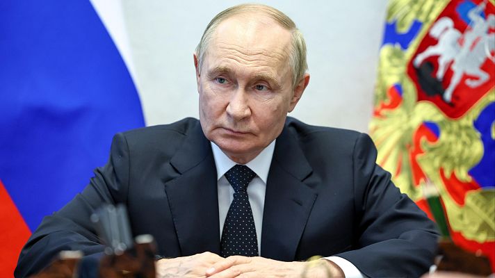 Telediario 2 - Rusia multará a los ciudadanos por buscar 'contenido extremista' en internet