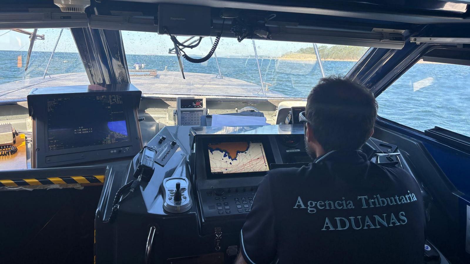 Una jornada con el Servicio de Vigilancia Aduanera | Ver