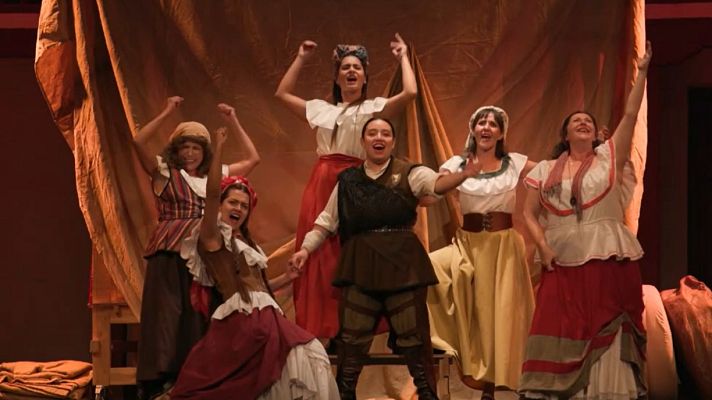 Telediario 2 - La compañía Teatro Yeses, formado por presas, se sube al escenario en Almagro