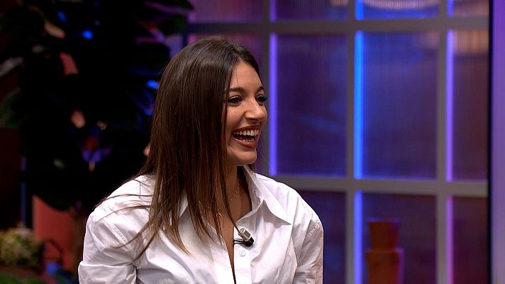 Pasa sin llamar - Ana Guerra, OT y el karaoke