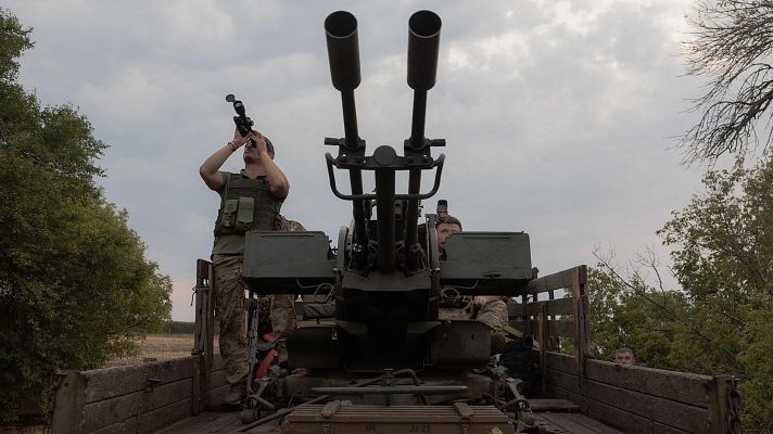 Telediario 1 - Al menos 17 muertos y 42 heridos al alcanzar un ataque ruso un centro penitenciario en Zaporiyia