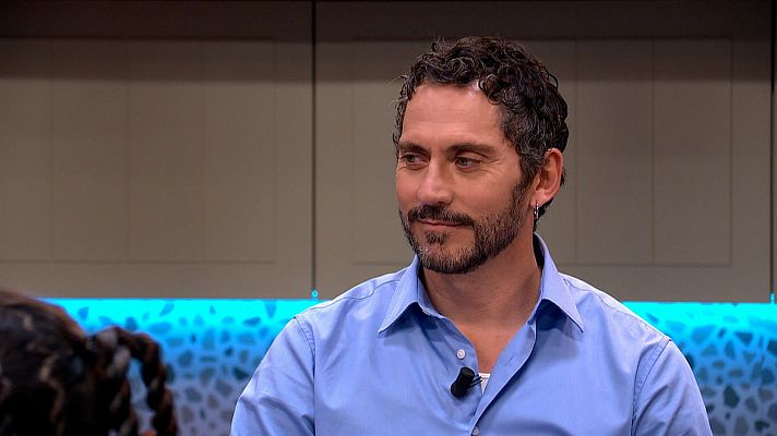 Pasa sin llamar - Paco León, Carmina Barrios y sus reproches