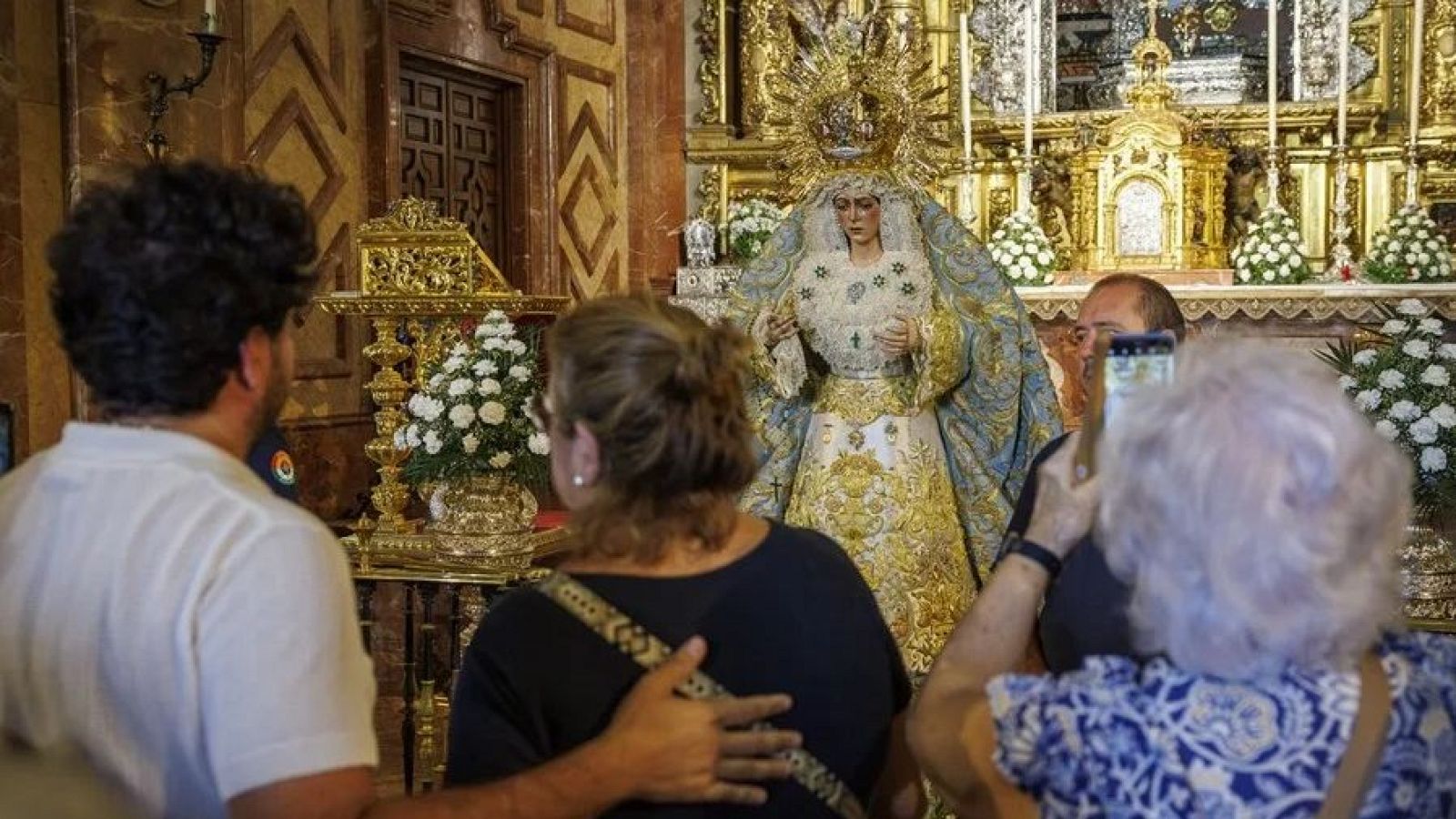La Virgen de la Macarena de Sevilla será restaurada | Ver