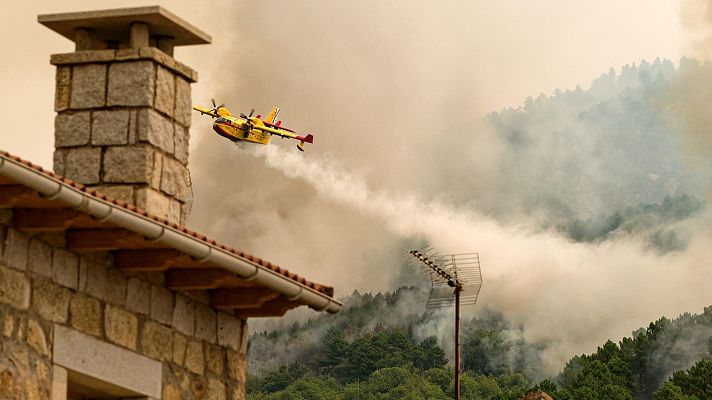  - Ávila, Cáceres y Pontevedra luchan contra incendios que no dan tregua este verano
