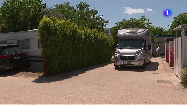 L'Informatiu - El sector hoteler català confia en un bon agost