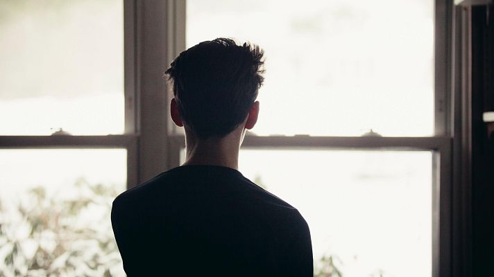 Telediario 1 - Pozuelo de Alarcón (PP) ordena el cierre de su centro de acogida de menores migrantes