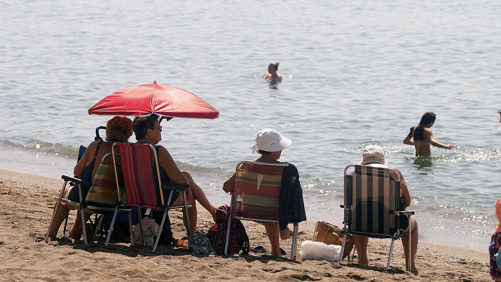 El turismo se prepara para otro agosto de récord - Telediario 1 | Ver
