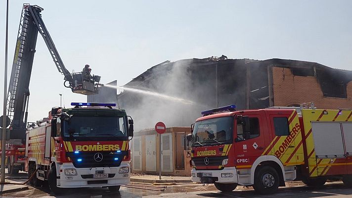 Telediario Fin de Semana - Dan por controlado el incendio en un polígono industrial de Vinaròs