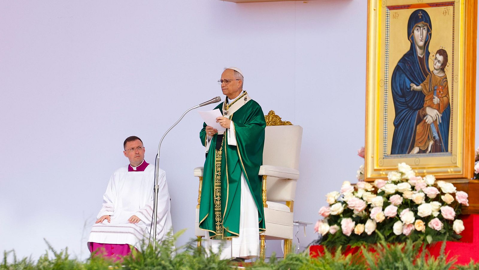 León XIV preside la misa del Jubileo de los Jóvenes - Telediario Fin de Semana | Ver
