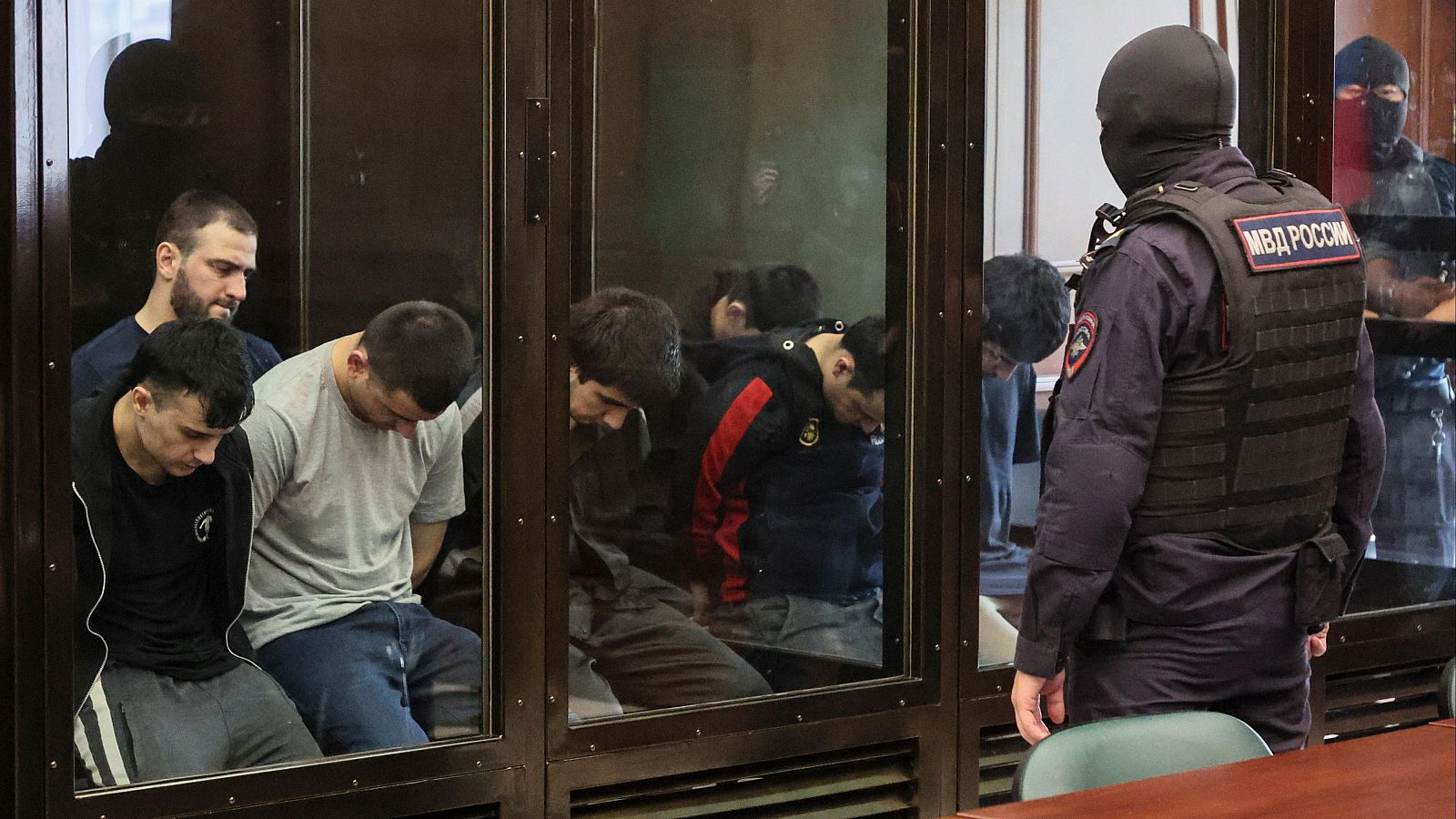 Comienza el juicio por el atentado en una sala de conciertos en Moscú | Ver