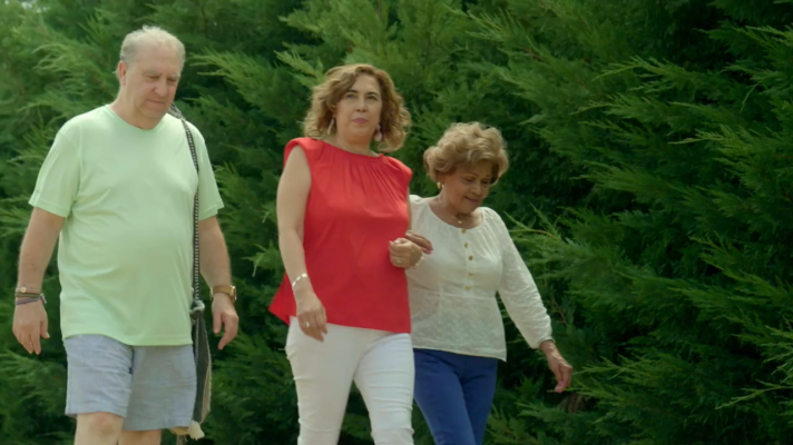 Dog House - Juan Carlos, Nancy y Judith: amor en estado puro