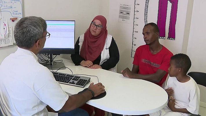 Telediario 1 - Mahmud, padre de un niño gazatí con cáncer evacuado a España: "Aquí hay esperanza para nosotros"