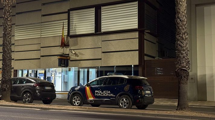 Telediario 2 - Asesinada una mujer en Don Benito, Badajoz, en un presunto caso de violencia de género