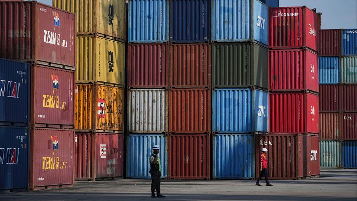 Informativo 24h - José Carlos Díez, economista: "La Comisión Europea ha hecho bien en no entrar en una guerra comercial con Trump"