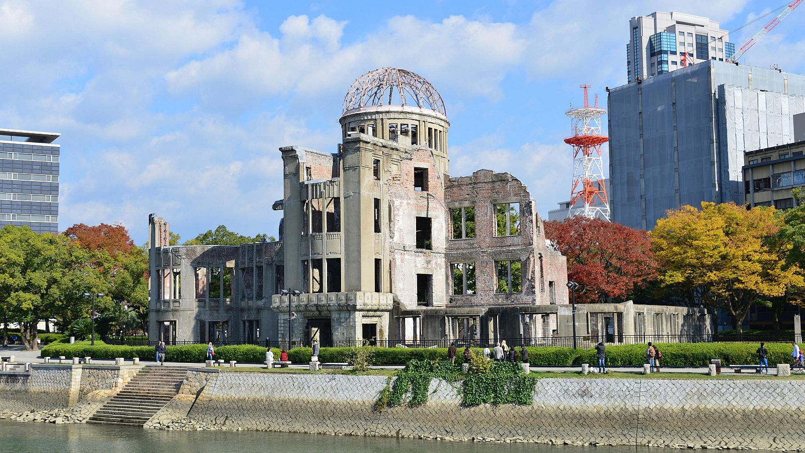 Japón se enfrenta al dilema sobre las armas nucleares | Ver