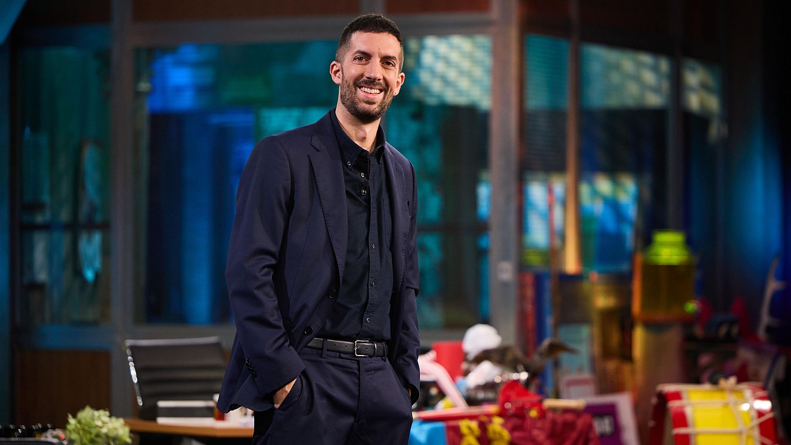 Broncano da el pregón en El Rasillo de Cameros mediante IA - Mañaneros 360 | Ver